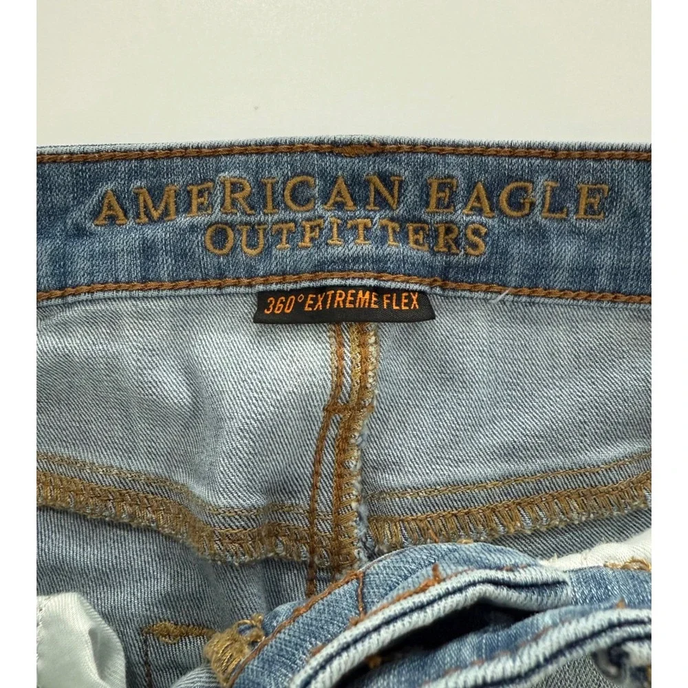 American Eagle Outfitters Mens Slim Straight Jeans Light Wash 28x32 M106
